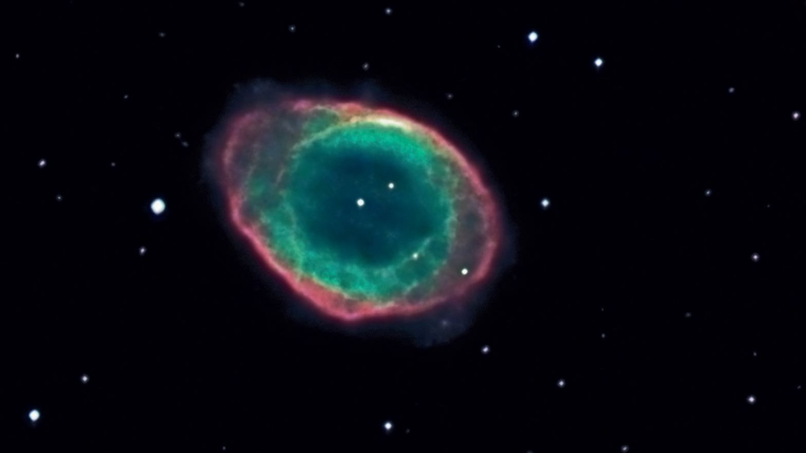 Ringnebulosan i stjärnbilden Lyran. Sebastian Voltmer / CCD Guide