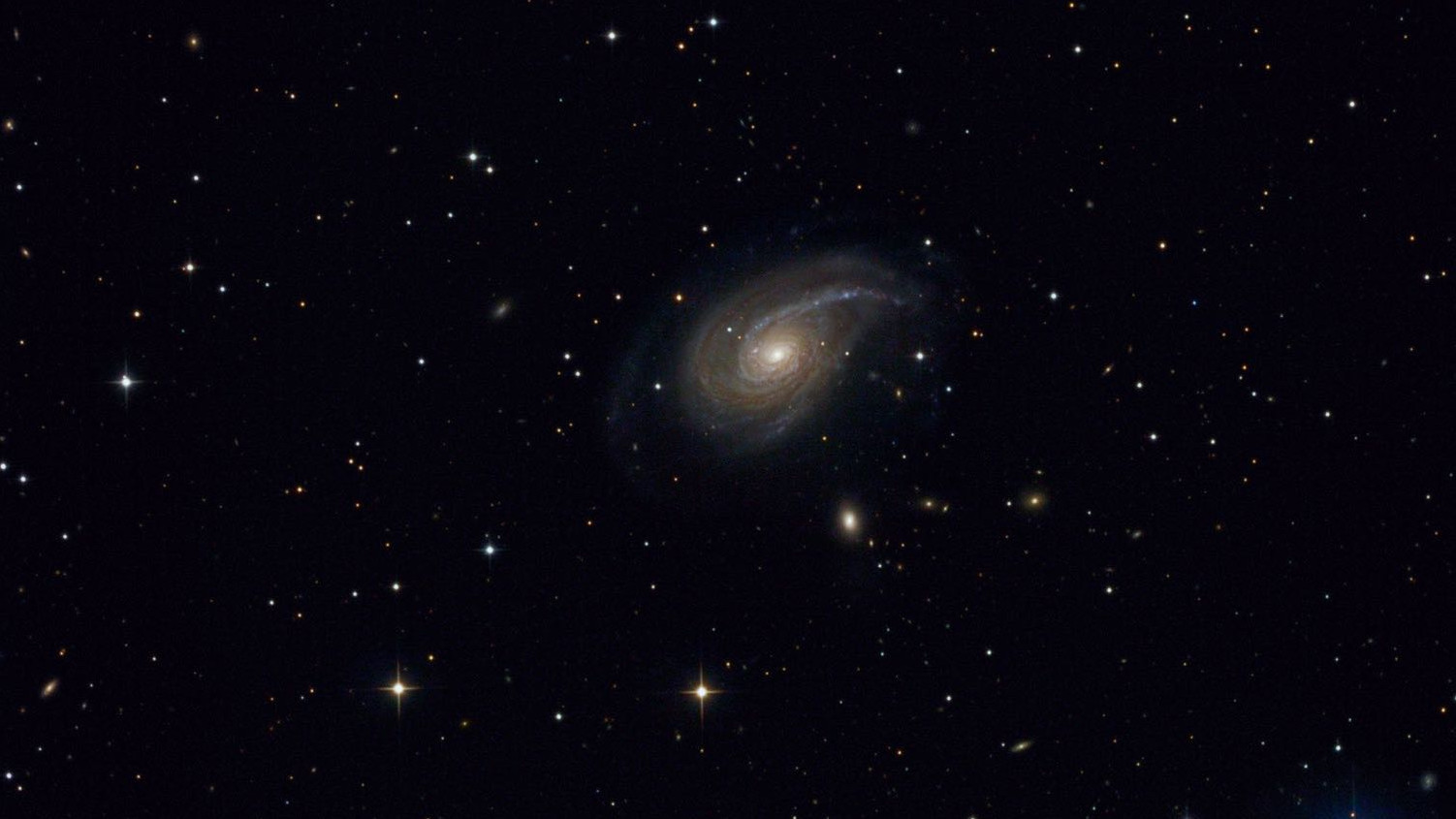 Galaxerna NGC 772 och NGC 770 i stjärnbilden Väduren. Michael Breite,
Stefan Heutz och Wolfgang Ries