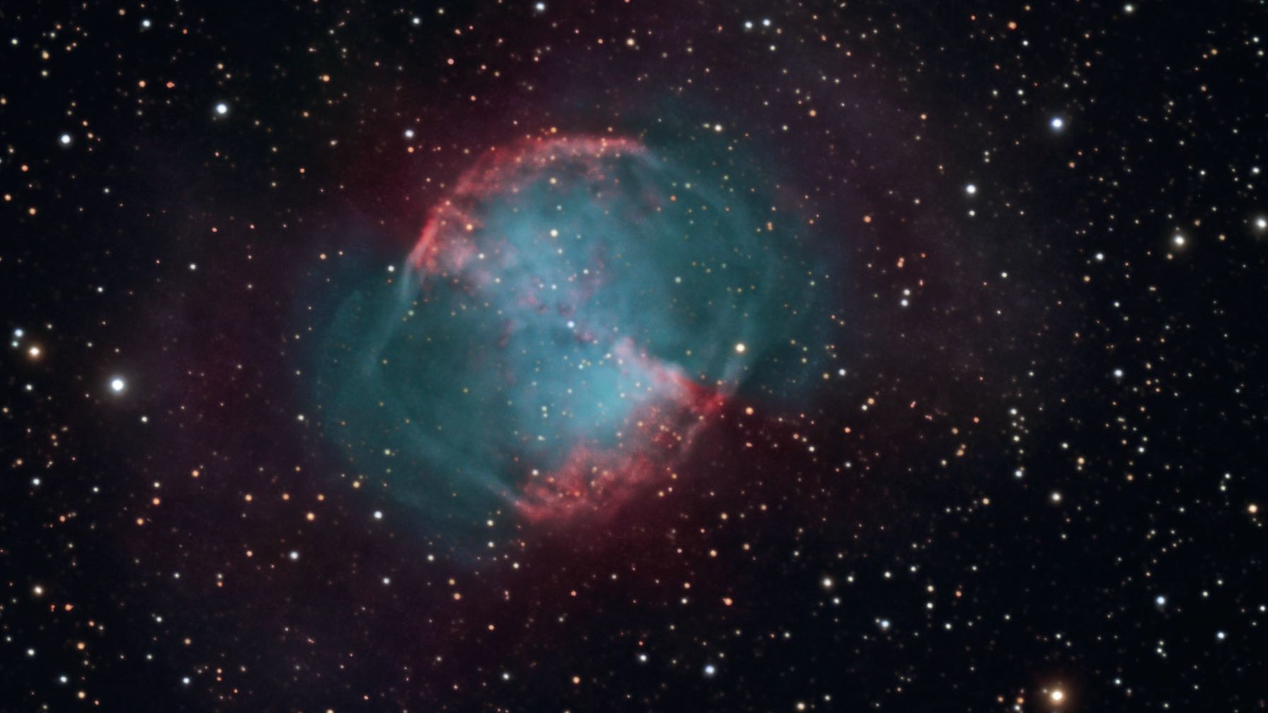 Den planetariska nebulosan M 27 kan också vara ett givande objekt för stadsobservatörer. De som använder ett filter kan till och med uppleva hantel-effekten. Sebastian Voltmer / CCD-guide