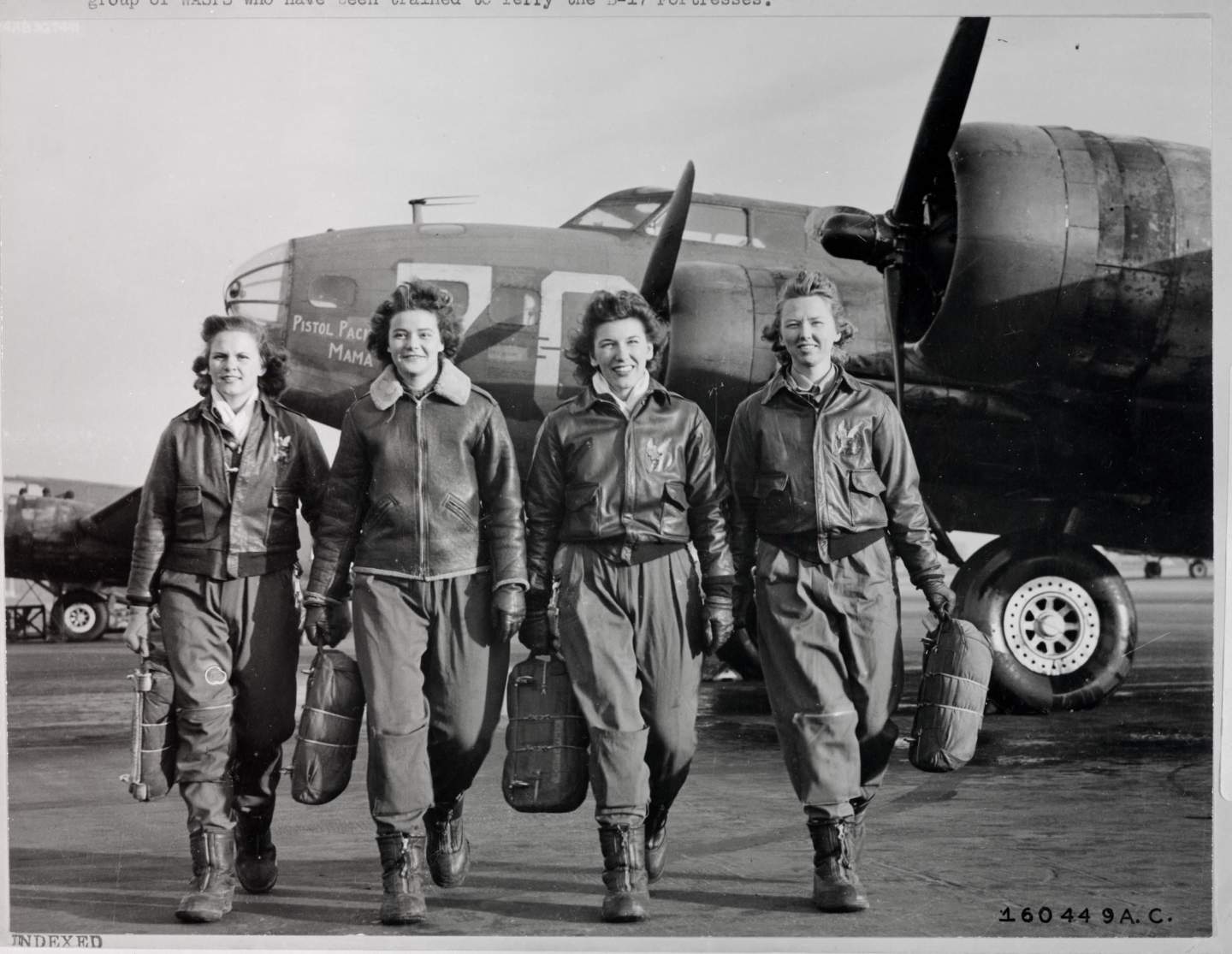 WASP (Women Airforce Service Pilots) från vänster: Frances Green, Margaret Kirchner, Ann Waldner och Blanche Osborn. © Smithsonian Institution