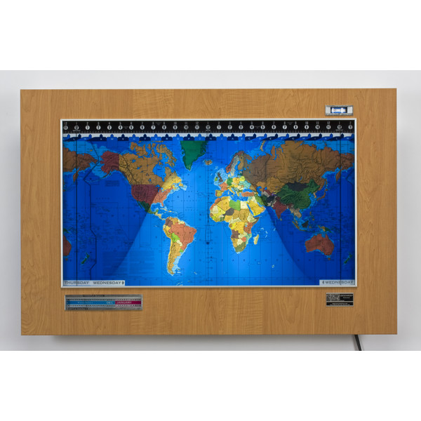 Geochron Original Kilburg i rysk Mapple-plastdesign och silverfärgade kantlister