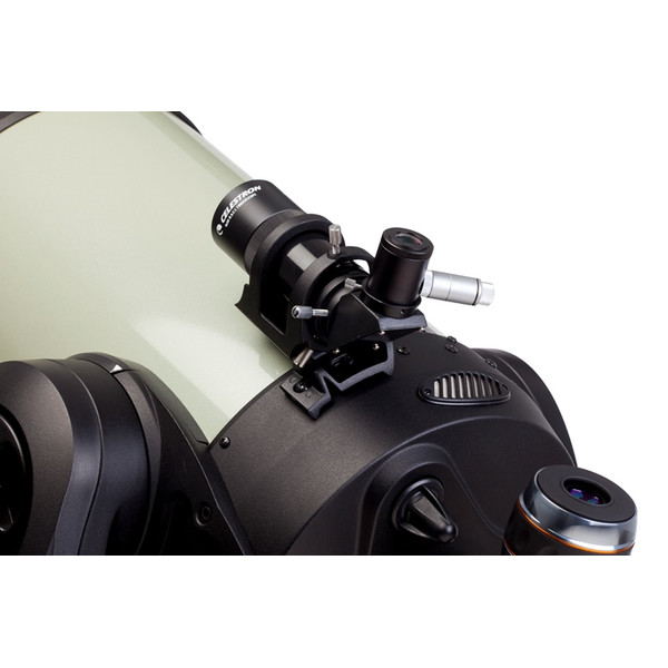 Celestron 9x50 Sökare vinklad vy, belysning
