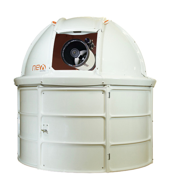 NexDome Observatory 2,2m med tre fack