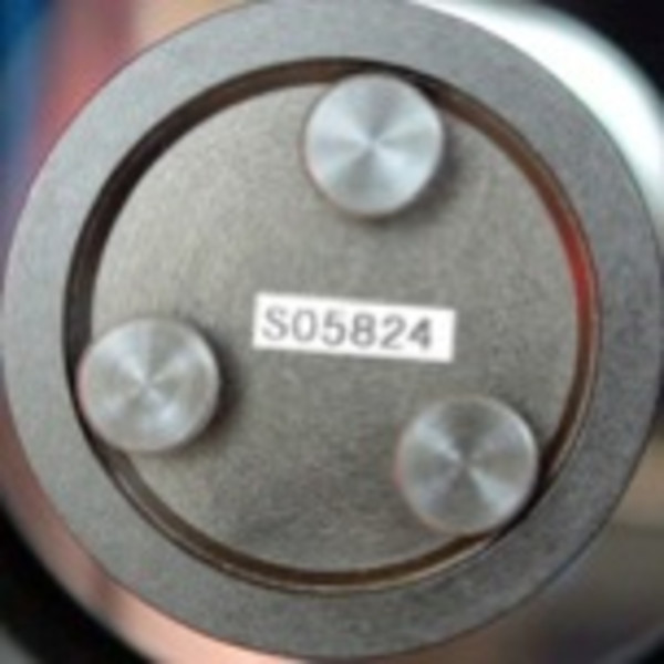 Bobs Knobs Räfflade skruvar för sekundärspeglar från Celestron C6