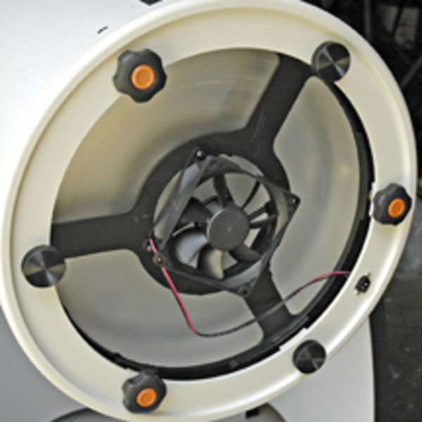 Bobs Knobs Räfflade skruvar för primärspeglar på 10" Newton-teleskop