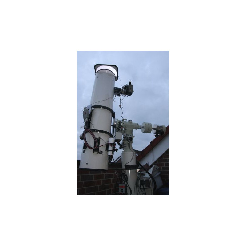 Gerd Neumann jr. Flatfield-mask Aurora 100mm med inverterare för 2x AA batterier
