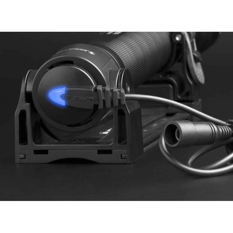 LED LENSER Ficklampa Pennlampa X21R.2