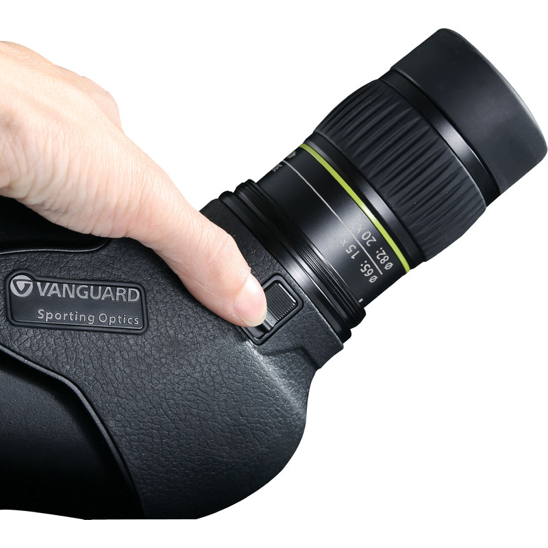 Vanguard Kompakt tubkikare Endeavor HD 65A vinklad vy + 15-45x Zoomokular