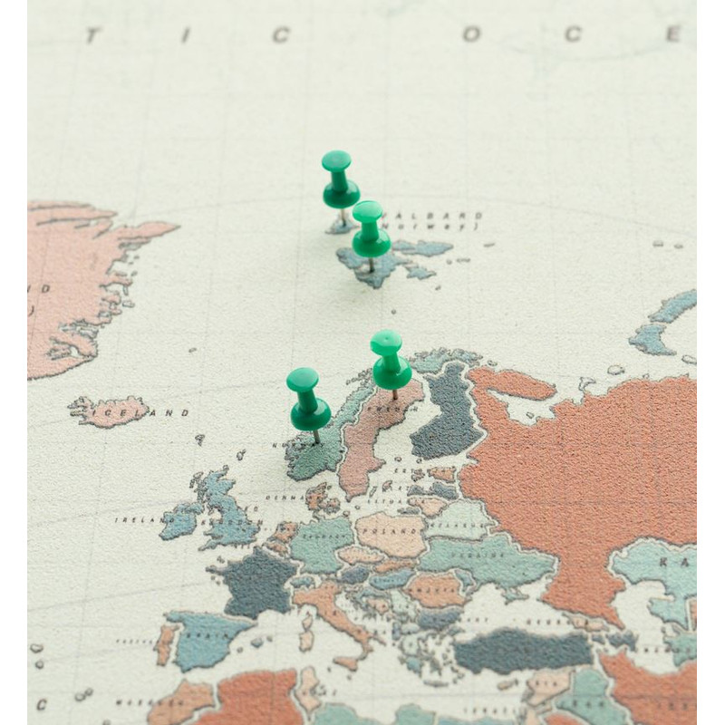 Miss Wood Världskarta Woody Map Vattenfärg Terrakotta XL