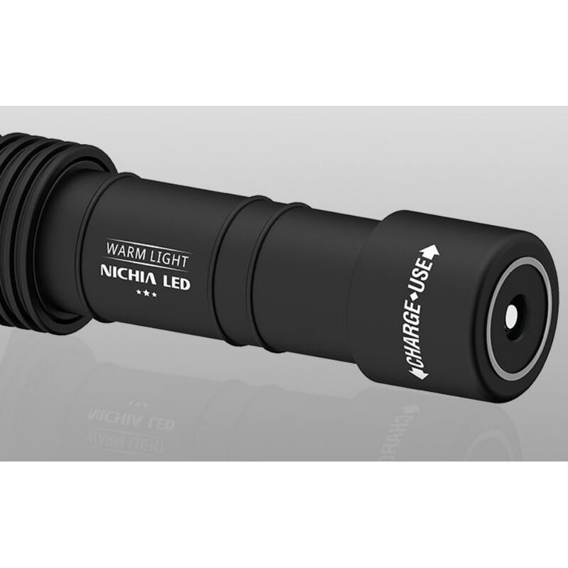 Armytek Ficklampa Wizard Pro Nichia magnetlampa (varmt ljus)