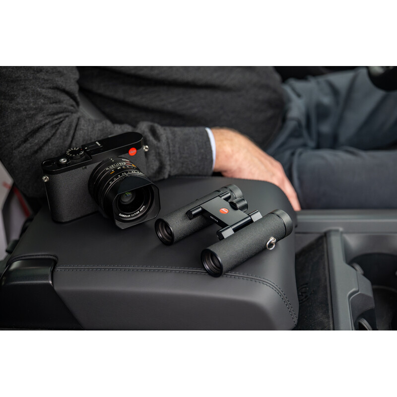 Leica Kikare Noctivid 10x25 svart läderklädd